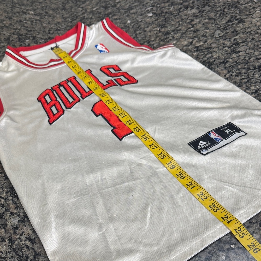 Adidas NBA Bulls Jersey Derrick Rose 1 - Red and White Jersey - Picture 10 of 10